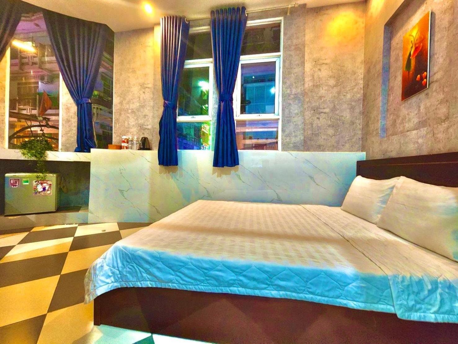 Mes Hotel - Ngay Ben Ninh Kieu 껀터 외부 사진
